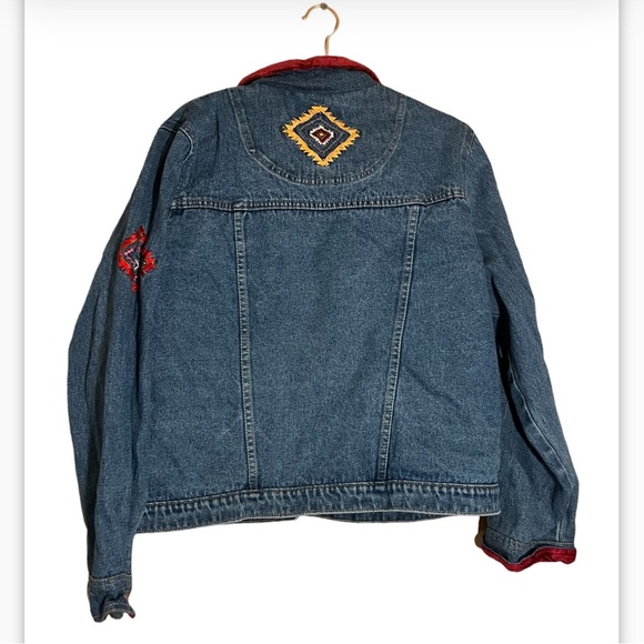 Shaver lake Vintage Embroidered Bohemian Denim
Jean Jacket size XL - Picture 4 of 6